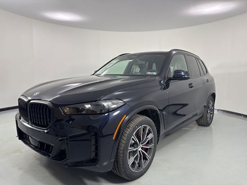 New 2026 BMW X5 xDrive40i w/ M Sport Package AWD/4WD image 3