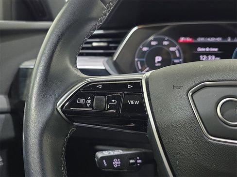 Used 2023 Audi e-tron Chronos w/ Chronos Package image 18