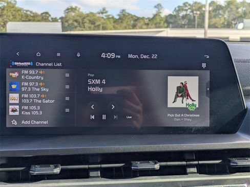 Used 2024 Kia Telluride LX image 23