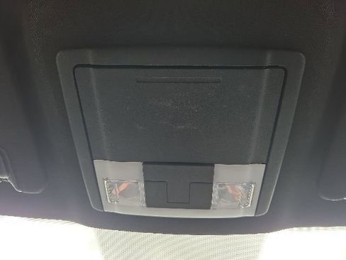 Used 2019 Ford Explorer XLT AWD/4WD image 28