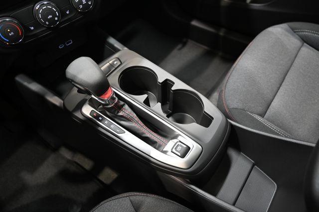 New 2026 Chevrolet Trax RS w/ Sunroof Package FWD image 18