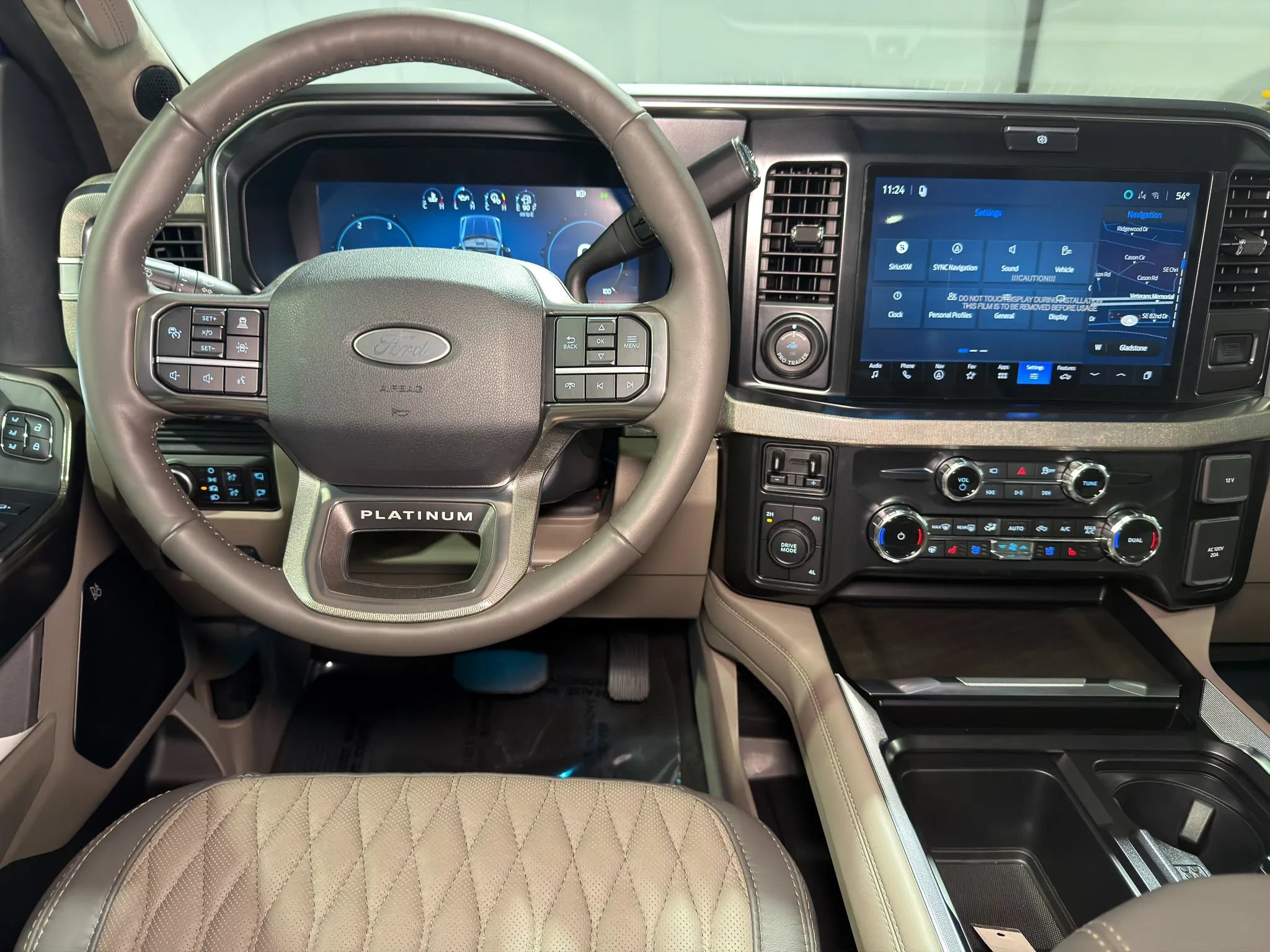 Used 2027 Ford F450 Platinum w/ Platinum Plus Package AWD/4WD image 18