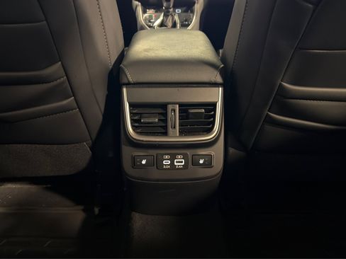 Used 2024 Subaru Legacy Limited AWD/4WD image 40