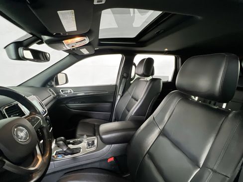 Used 2022 Jeep Grand Cherokee Limited image 21