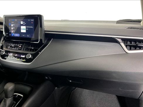 Used 2026 Toyota Corolla LE FWD image 12