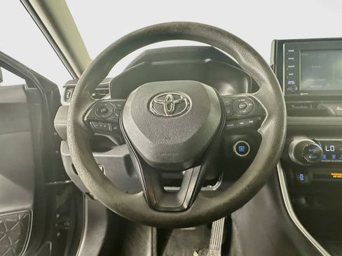 Used 2020 Toyota RAV4 XLE FWD image 10