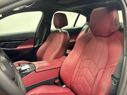 Certified 2025 BMW 530i image 23