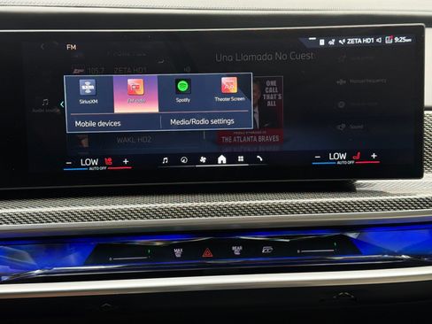 Used 2023 BMW i7 xDrive60 w/ Executive Package 2 AWD/4WD image 29