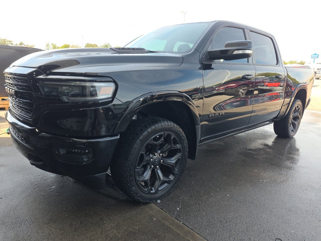 Used 2020 RAM 1500 Limited w/ Black Appearance Package AWD/4WD image 1