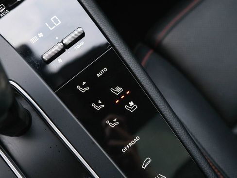 Used 2022 Porsche Macan GTS image 37