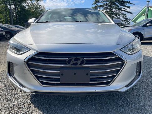 Used 2018 Hyundai Elantra Limited FWD image 3