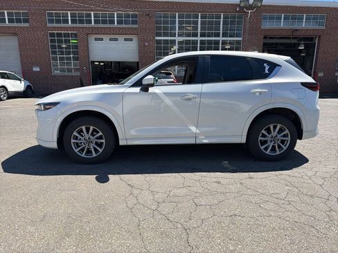 Used 2024 MAZDA CX-5 AWD 2.5 S w/ Preferred Package image 4