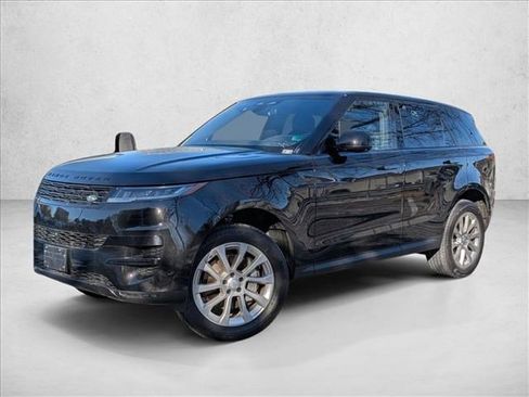 Used 2025 Land Rover Range Rover Sport SE image 1
