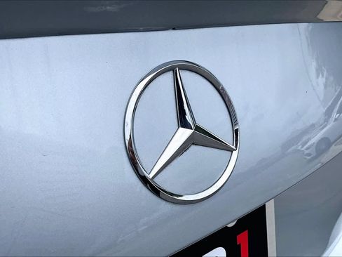 Used 2023 Mercedes-Benz C 300 Sedan image 10