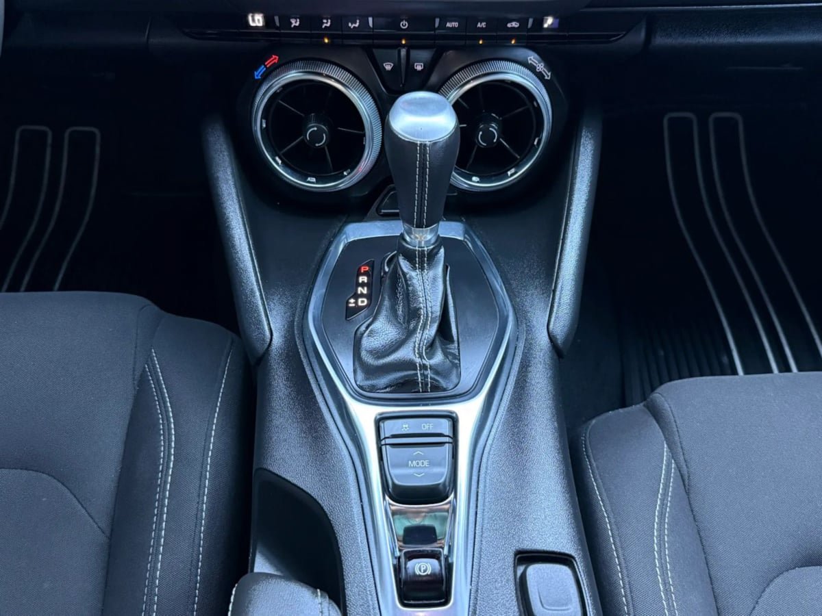 Used 2021 Chevrolet Camaro LT w/ RS Package RWD image 44