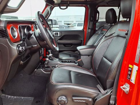 Used 2021 Jeep Wrangler Unlimited Rubicon w/ Xtreme Recon 35" Tire Package image 16