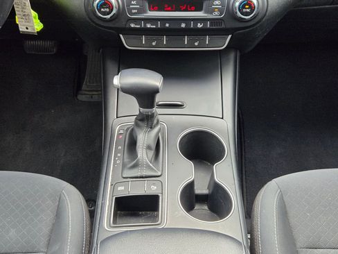 Used 2020 Kia Sorento LX w/ LX I4 Convenience Package FWD image 19