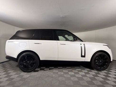 Certified 2024 Land Rover Range Rover SE image 10