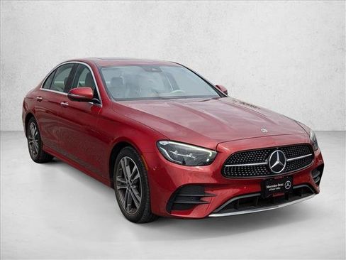 Certified 2022 Mercedes-Benz E 350 4MATIC Sedan image 3