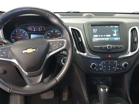 Used 2018 Chevrolet Equinox LT FWD image 26