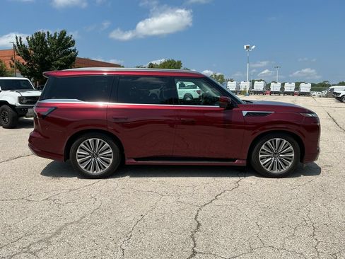 Used 2025 INFINITI QX80 Sensory AWD/4WD image 6