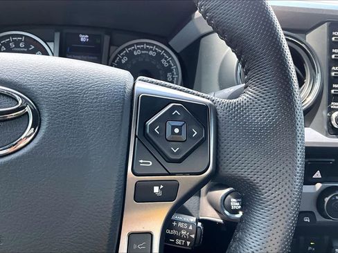 Certified 2023 Toyota Tacoma Limited AWD/4WD image 25