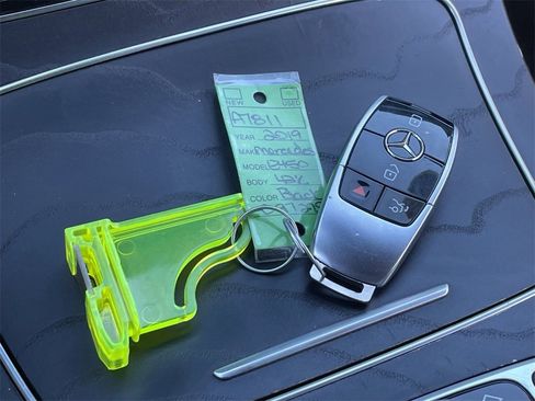 Used 2019 Mercedes-Benz E 450 E 450 image 28