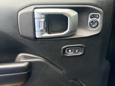 Used 2020 Jeep Wrangler Unlimited Sport S AWD/4WD image 26