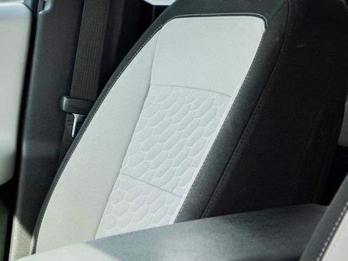 Used 2020 Chevrolet Equinox LS FWD image 21