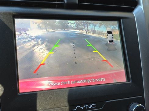 Used 2020 Ford Fusion SE image 17