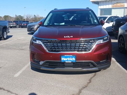 Used 2024 Kia Carnival SX image 47