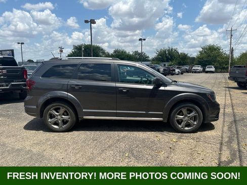 Used 2017 Dodge Journey Crossroad FWD image 2