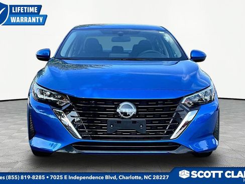 Used 2025 Nissan Sentra SV FWD image 2