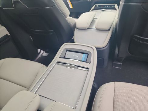 New 2026 Lincoln Navigator Reserve image 29