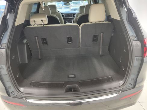 Used 2019 Buick Enclave Essence image 12