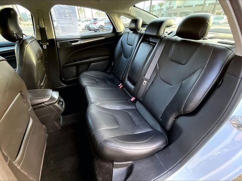 Used 2014 Ford Fusion Titanium image 18