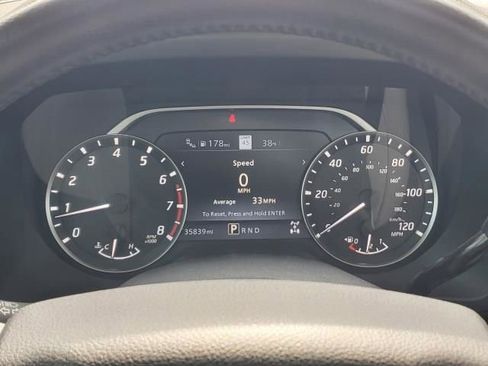 Used 2020 Nissan Titan SL w/ Moonroof Package image 27