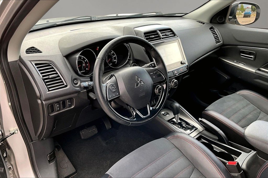 Used 2024 Mitsubishi Outlander Sport SE AWD/4WD image 15