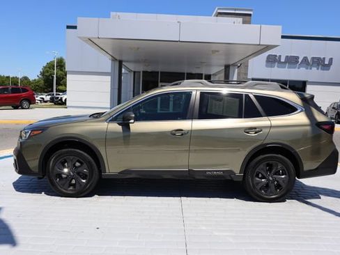 Used 2020 Subaru Outback Premium AWD/4WD image 2