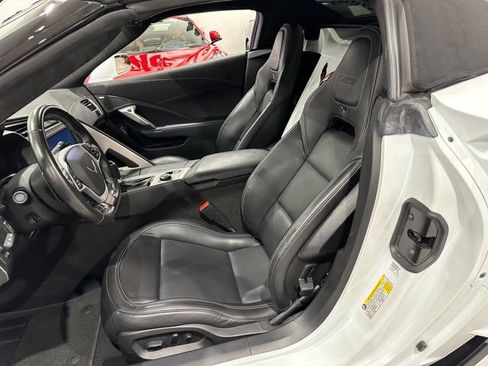 Used 2019 Chevrolet Corvette Z06 RWD image 12