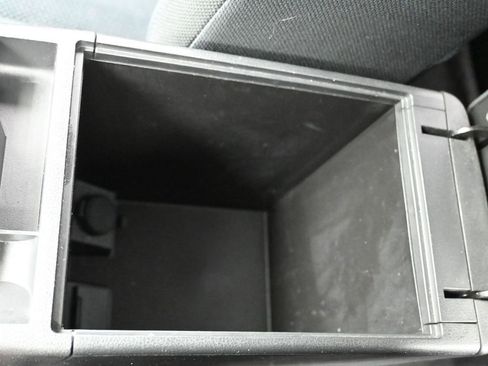 Used 2013 Nissan Rogue S image 21