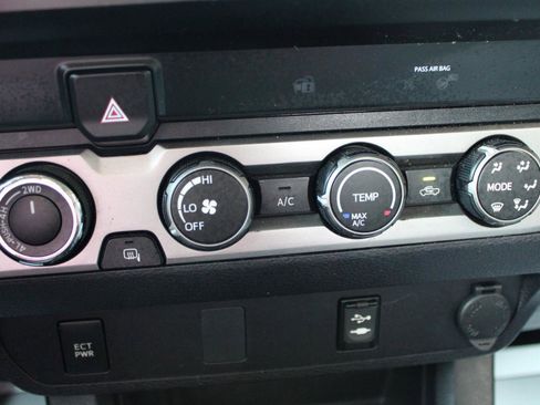 Used 2019 Toyota Tacoma SR image 26