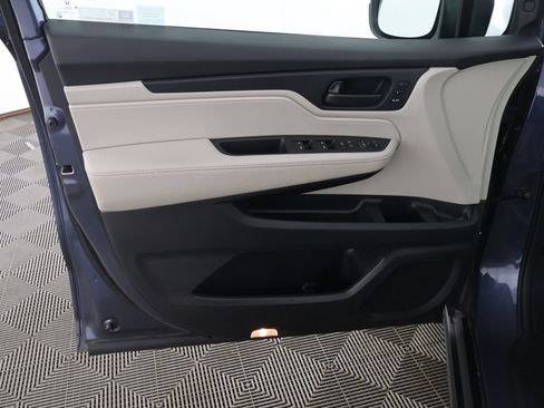 Certified 2026 Honda Odyssey EX-L image 25