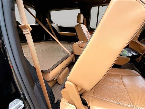 Used 2022 Jeep Grand Wagoneer Series III w/ Rear Seat Video Group 1 AWD/4WD image 20