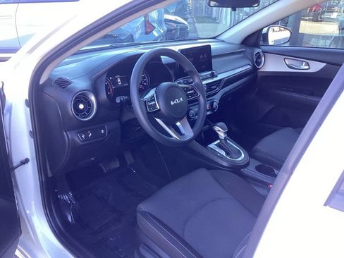 Used 2023 Kia Forte LXS w/ LXS Technology Package FWD image 13