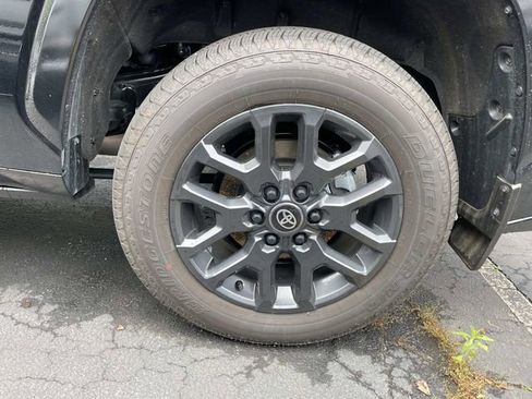 Used 2026 Toyota Sequoia Platinum AWD/4WD image 8