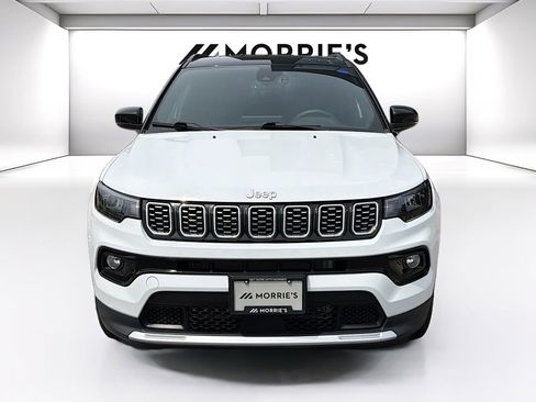 Used 2025 Jeep Compass Limited AWD/4WD image 2