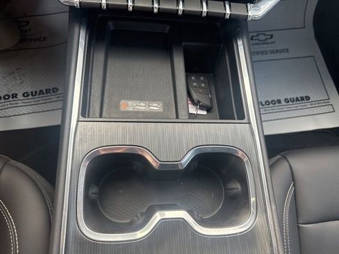 Used 2025 GMC Acadia Elevation w/ Elevation Premium Package image 26