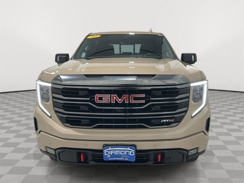 Used 2023 GMC Sierra 1500 AT4 w/ Technology Package image 8
