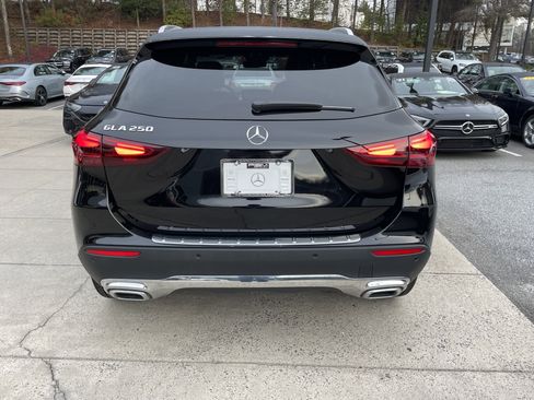 Certified 2025 Mercedes-Benz GLA 250 image 7